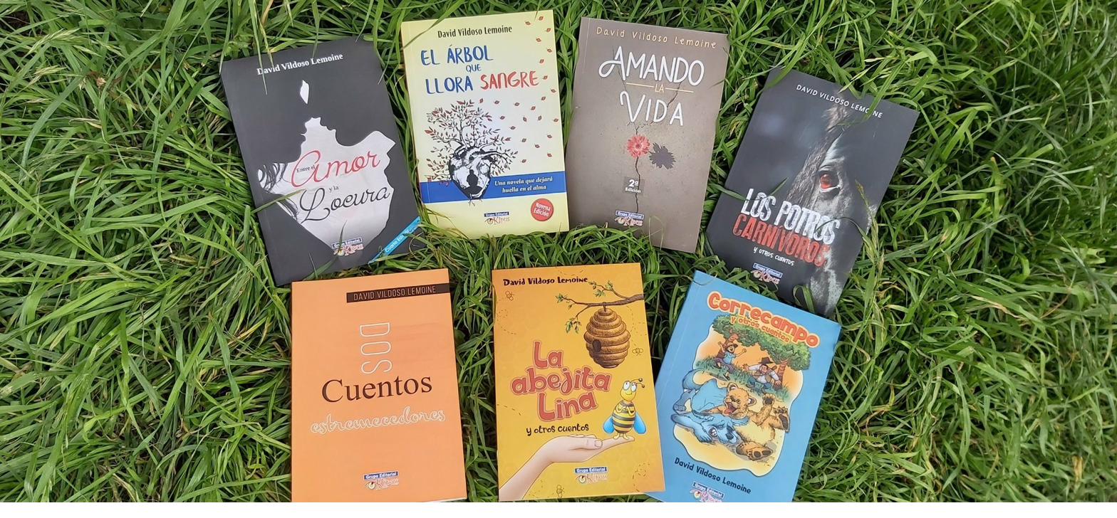 Colección completa de libros de David Vildoso Lemoine sobre la hierba: Entre el Amor y la Locura, El Árbol que Llora Sangre, Amando la Vida, Los Potros Carnívoros, Dos Cuentos Estremecedores, La Abejita Lina, y Correcampo